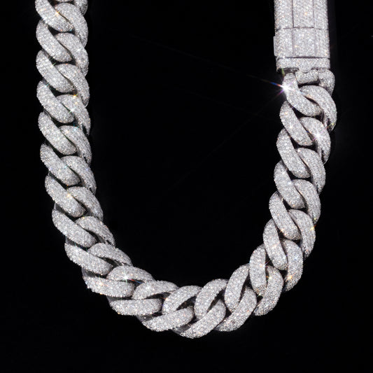 10k White Gold Pavé Cuban Link Chain