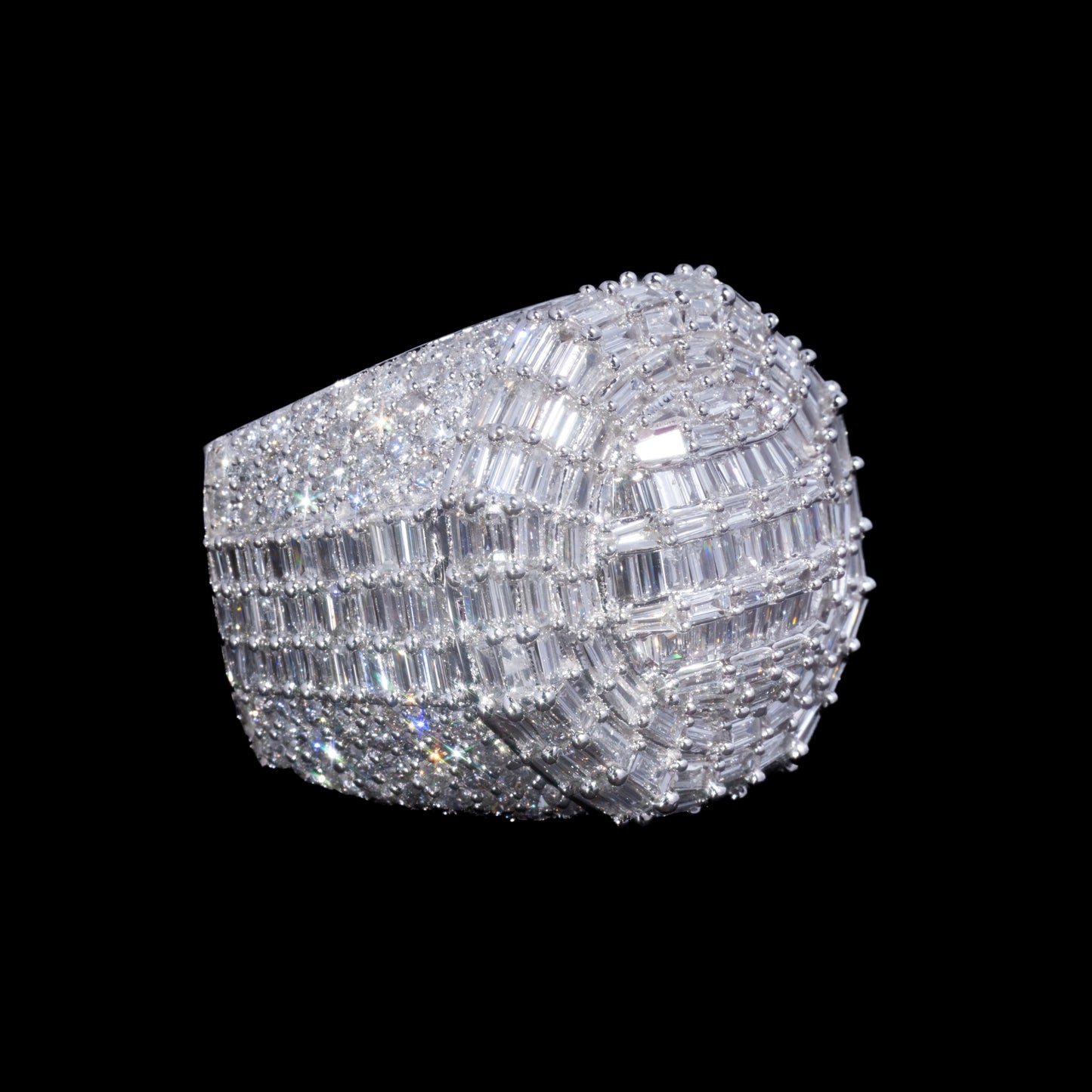 10k White Gold Baguette/Round Jumbo Ring