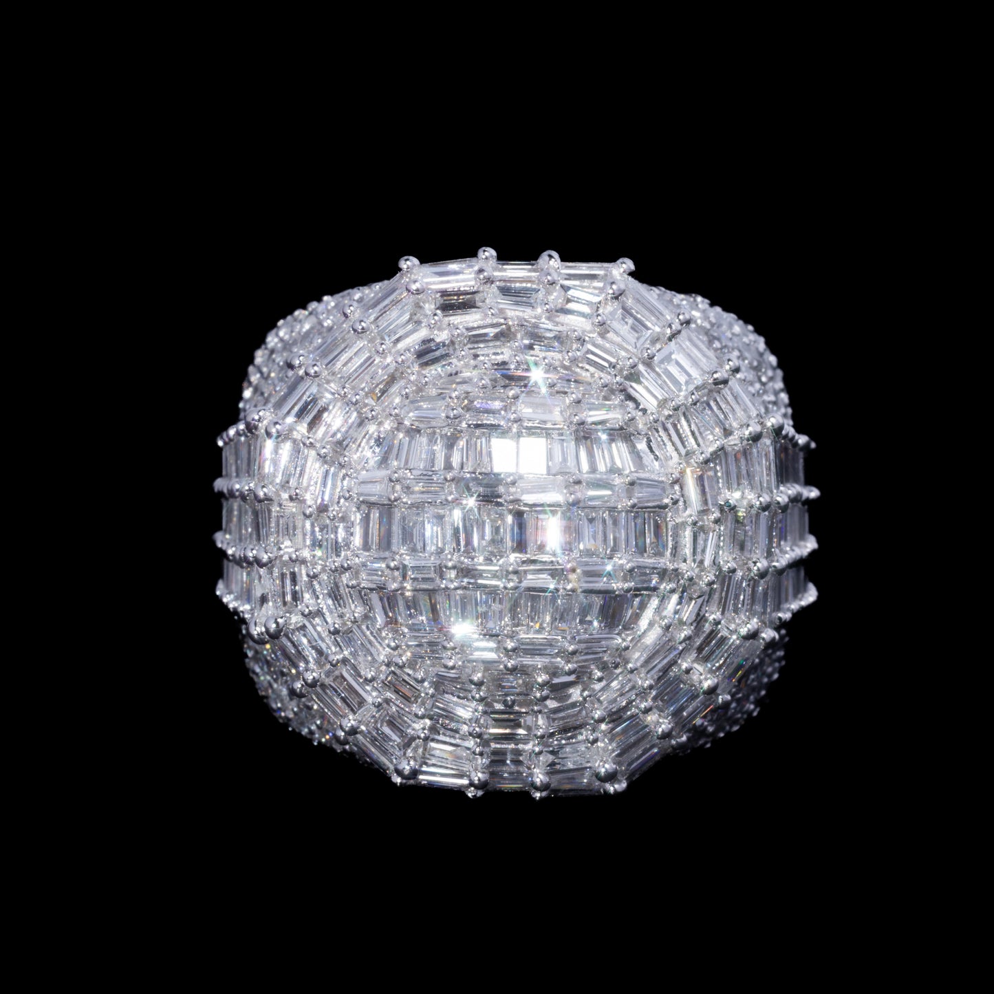 10k White Gold Baguette/Round Jumbo Ring