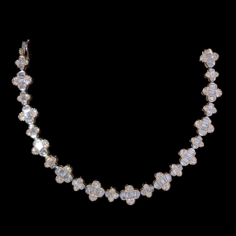 14k Yellow Gold Clover Motif Baguette Diamond Tennis Bracelet