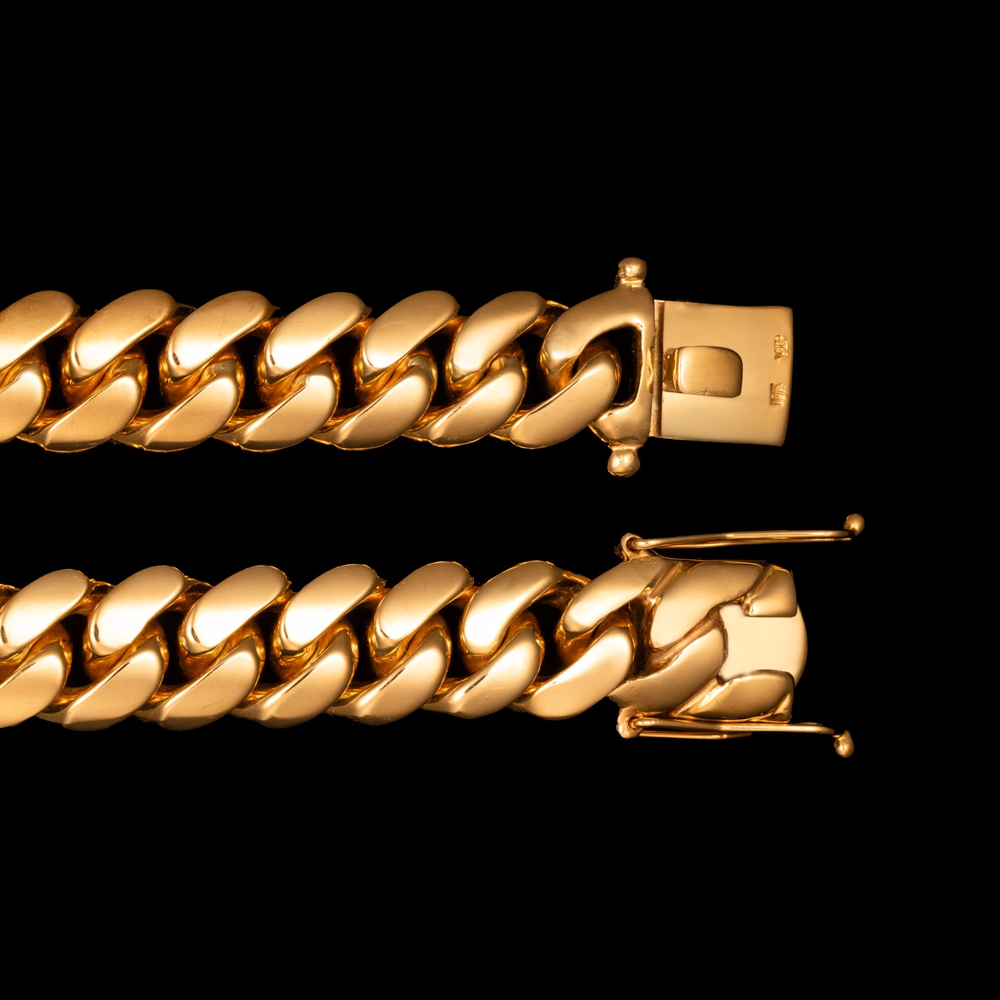 Golden Embrace Chain 10 KT 22"