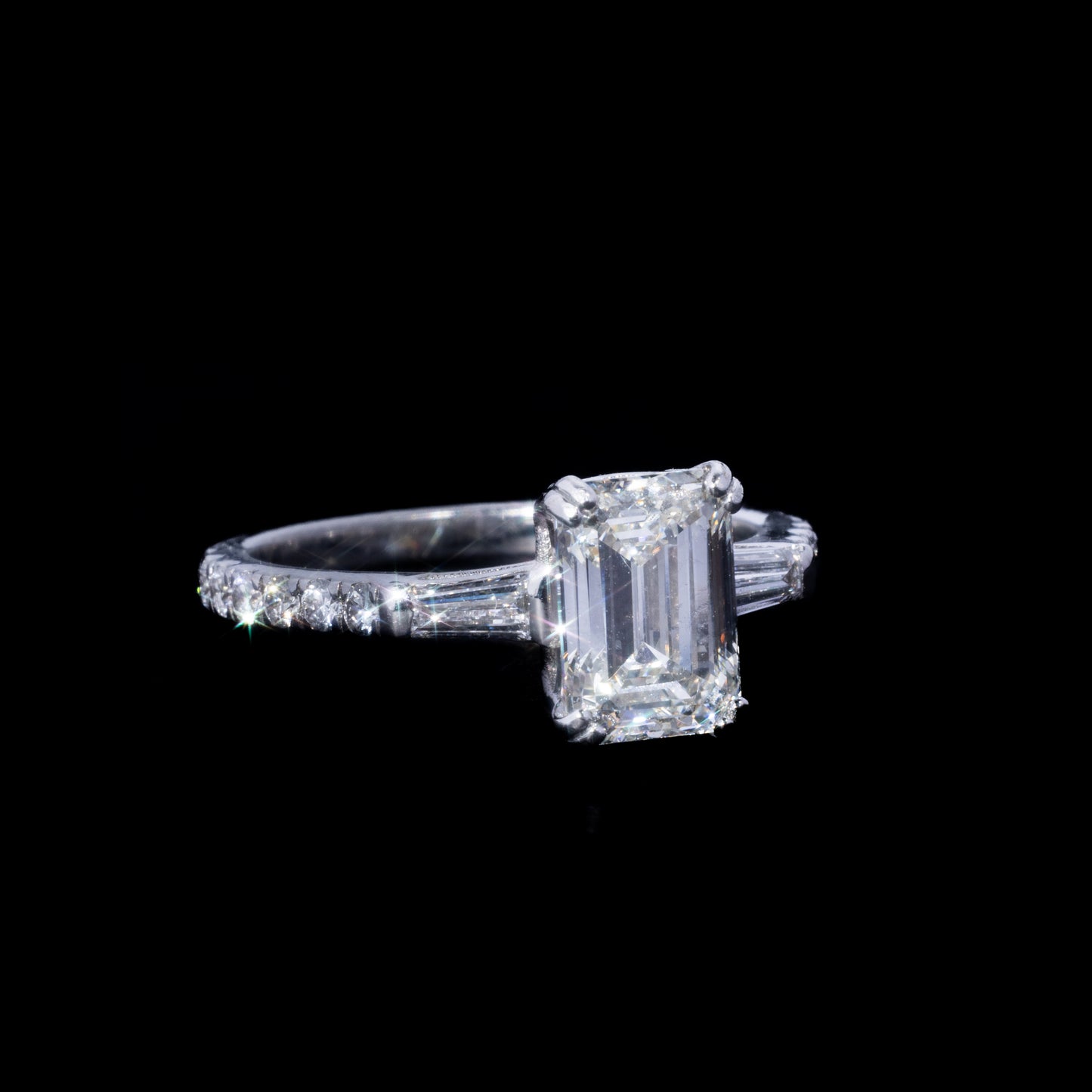 14k White Gold 2.5ct Emerald Engagement Ring
